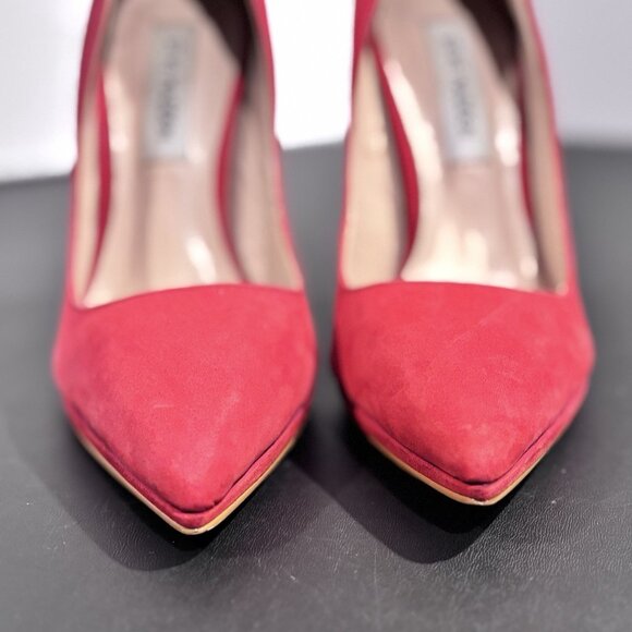 Steve Madden Lovey Red Suede Stiletto Pumps - Picture 4 of 16